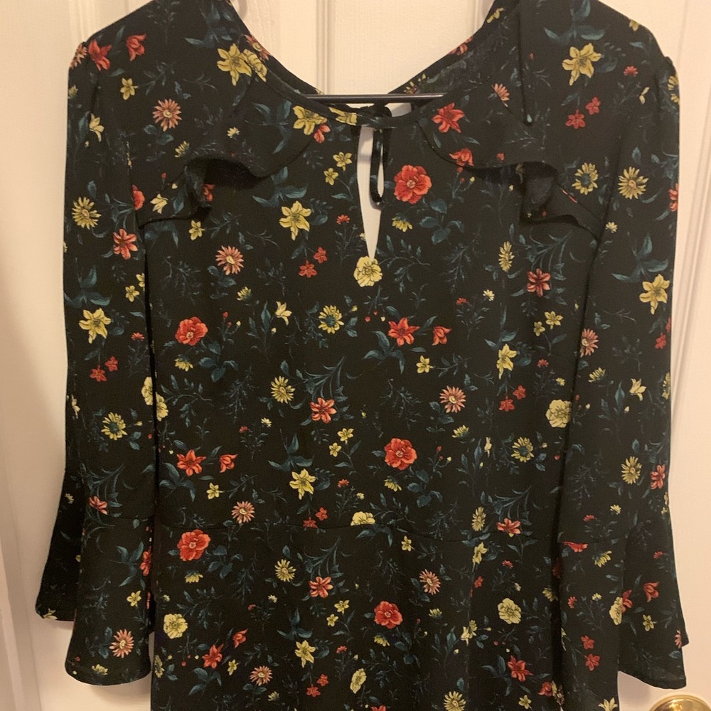 EUC Xhilaration sz med midi  black & floral dress
